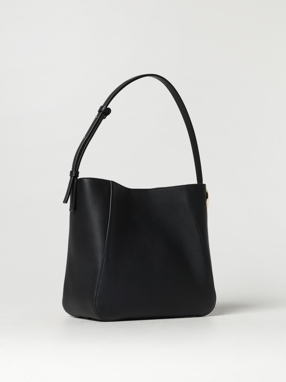 woman's shoulder bag