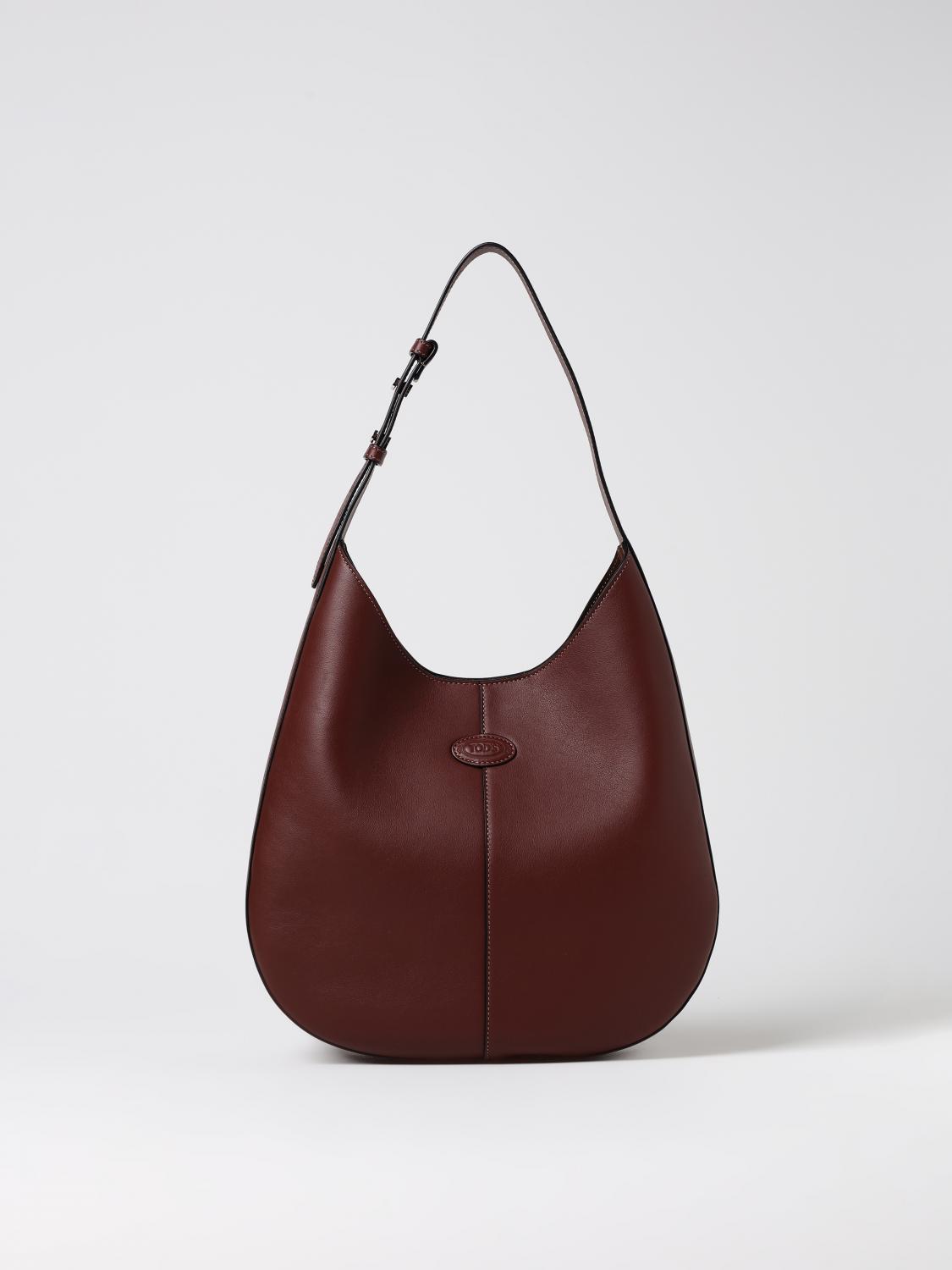 woman's shoulder bag