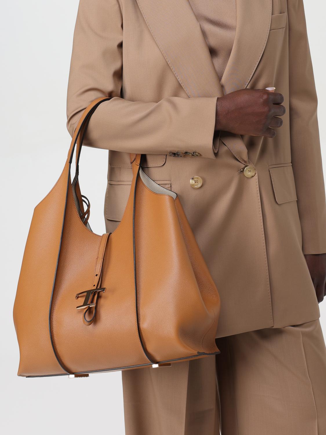 woman's tote bag
