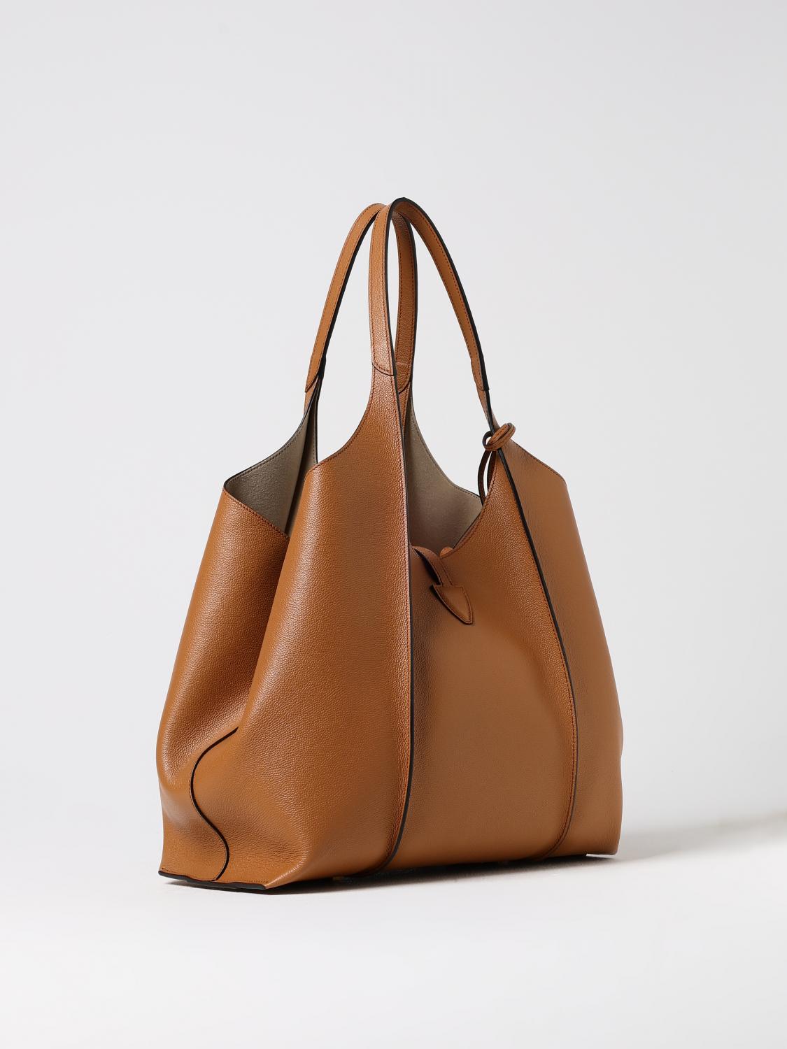 woman's tote bag