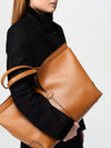 woman's tote bag