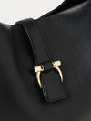woman's tote bag