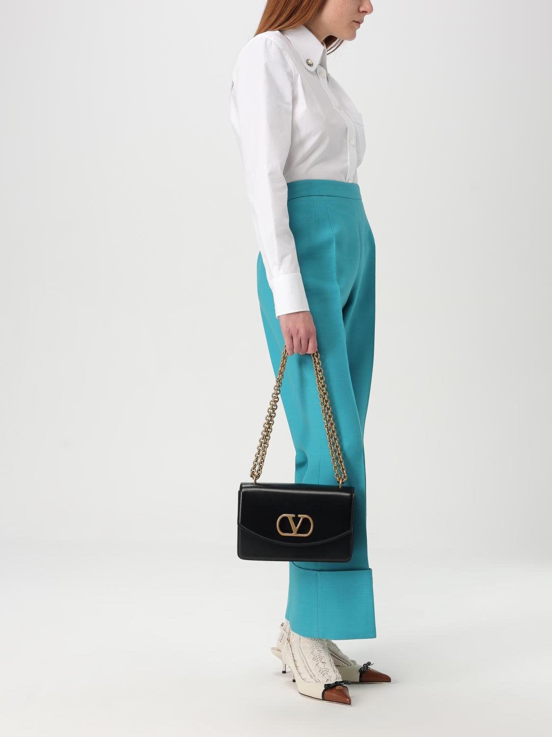 woman's shoulder bag