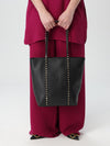 woman's shoulder bag