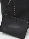 woman's shoulder bag