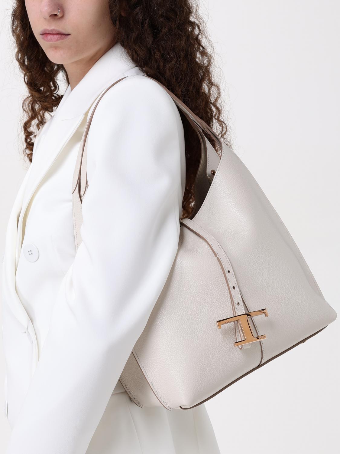 woman's shoulder bag