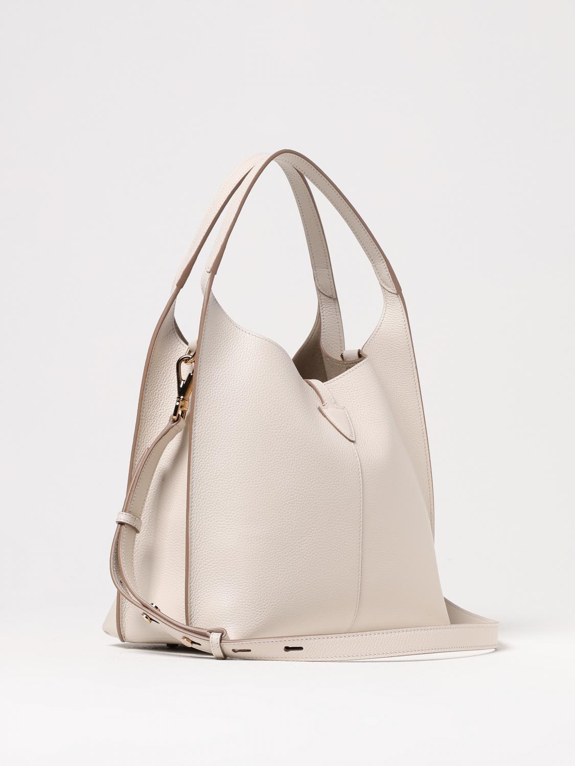 woman's shoulder bag