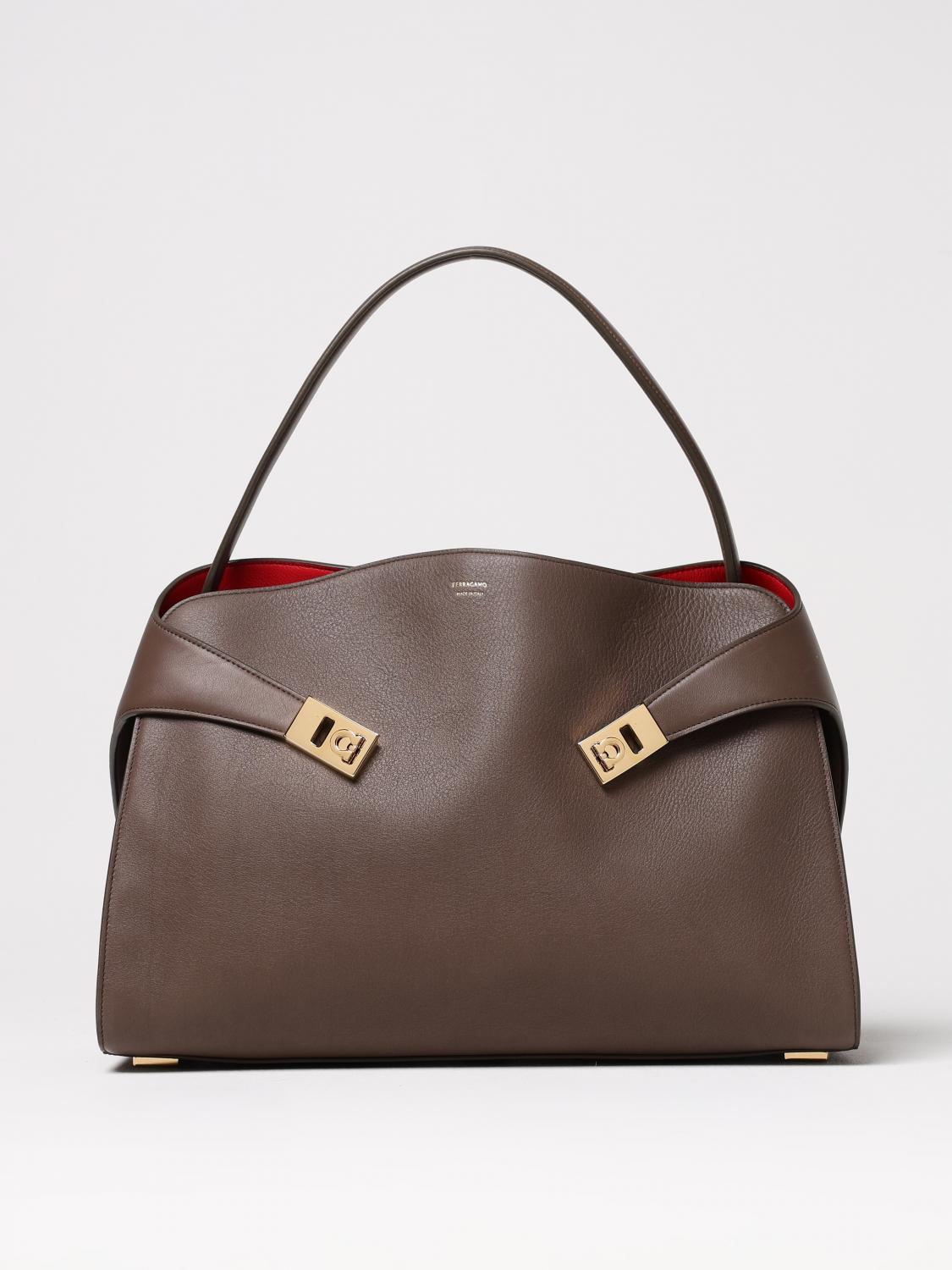 woman's shoulder bag