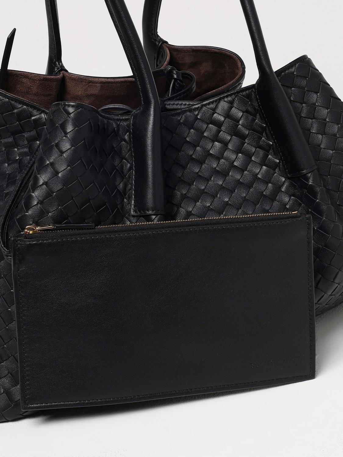 woman's tote bag