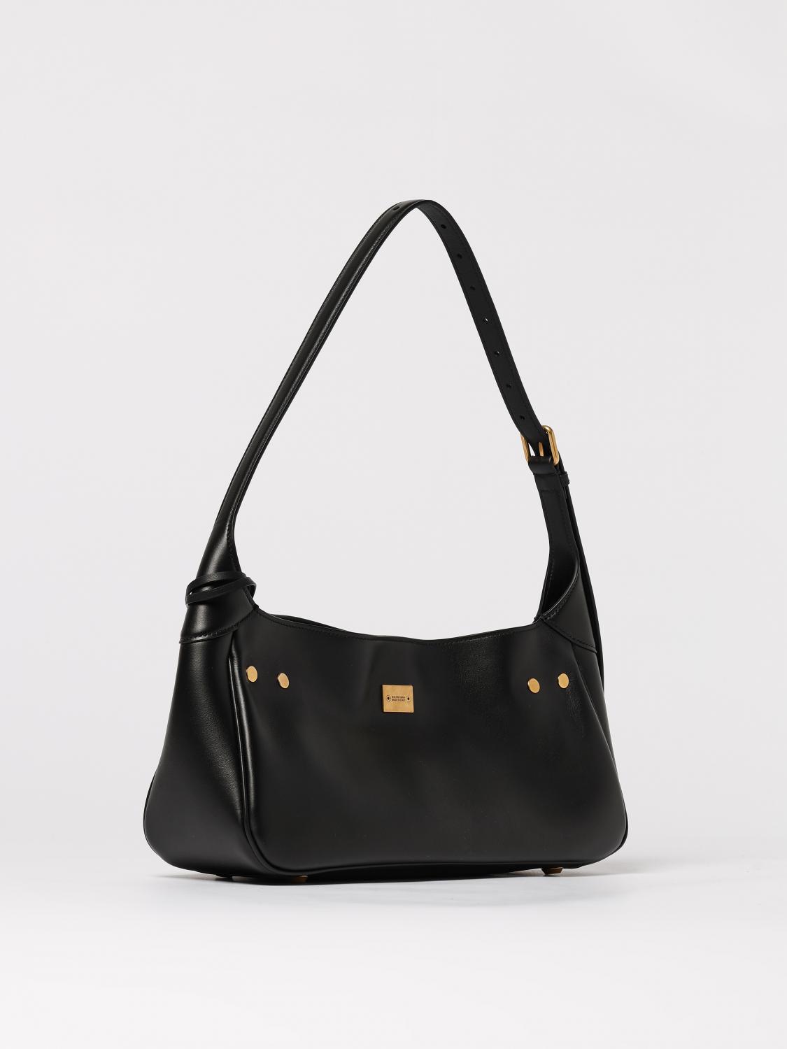 woman's shoulder bag