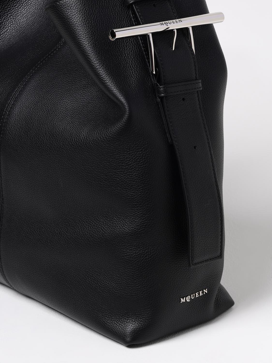 woman's shoulder bag