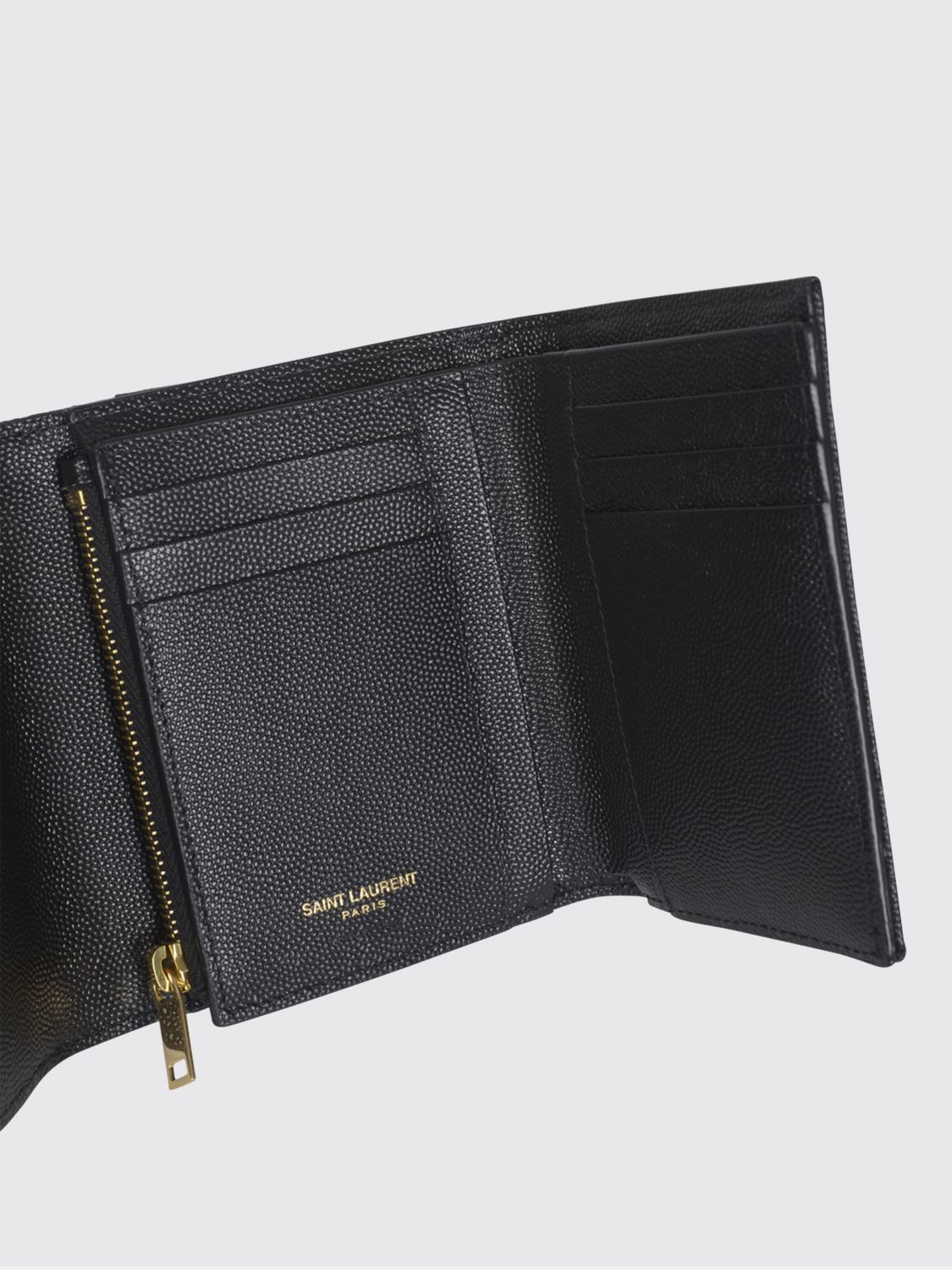 woman's wallet