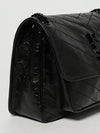 woman's shoulder bag