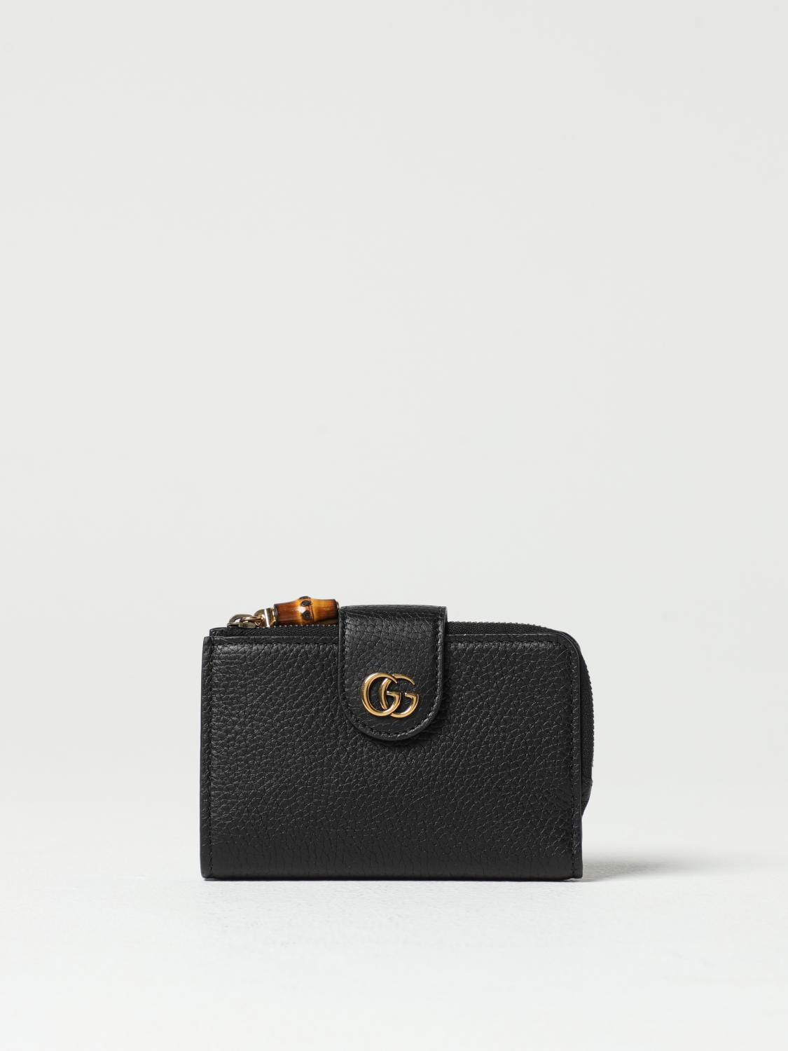 woman's wallet