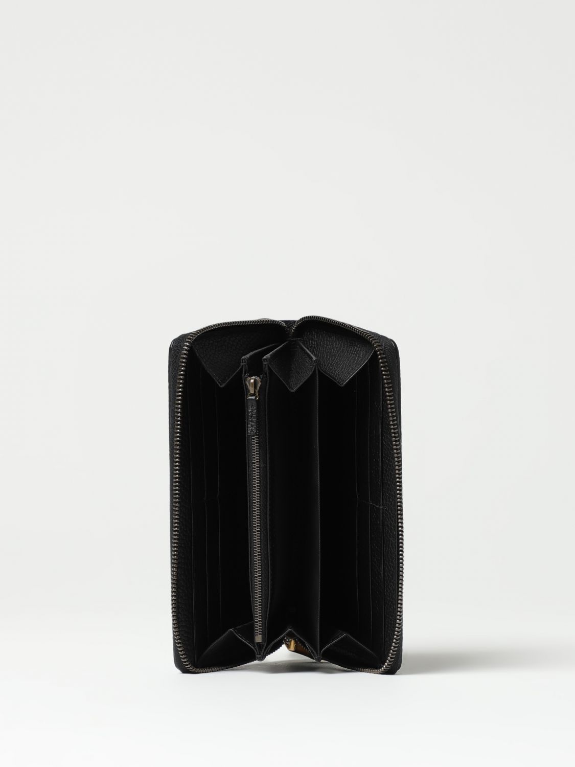 woman's wallet