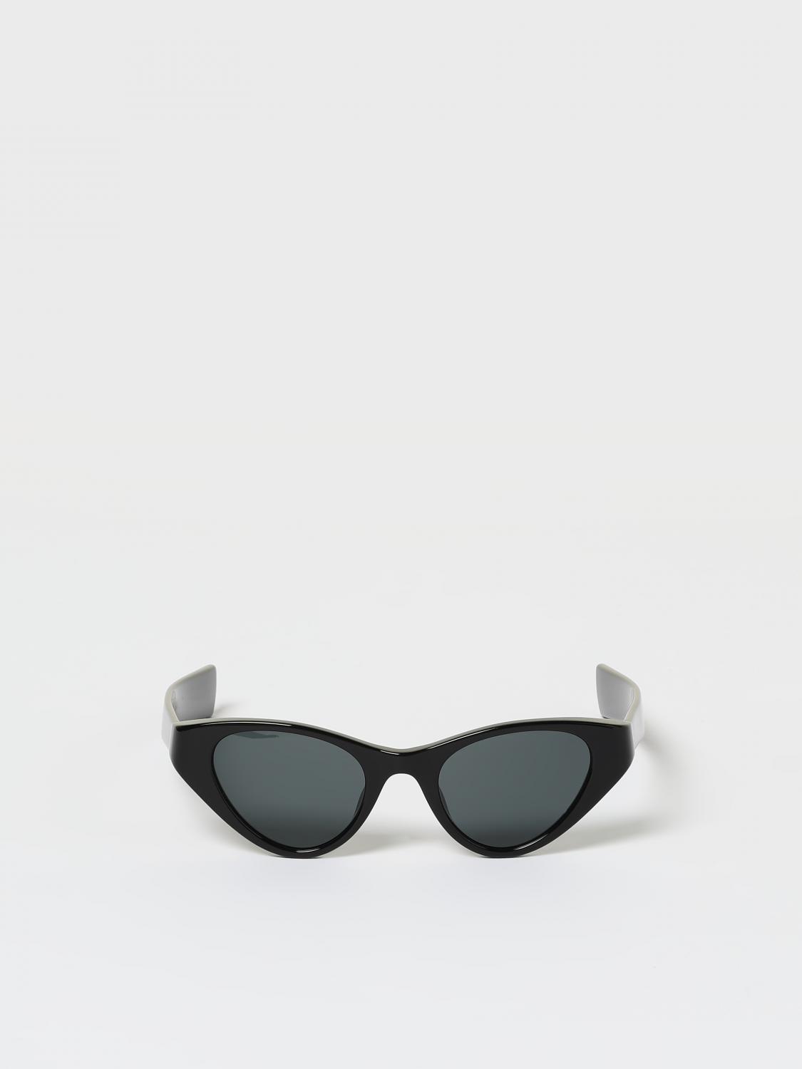 woman's sunglasses