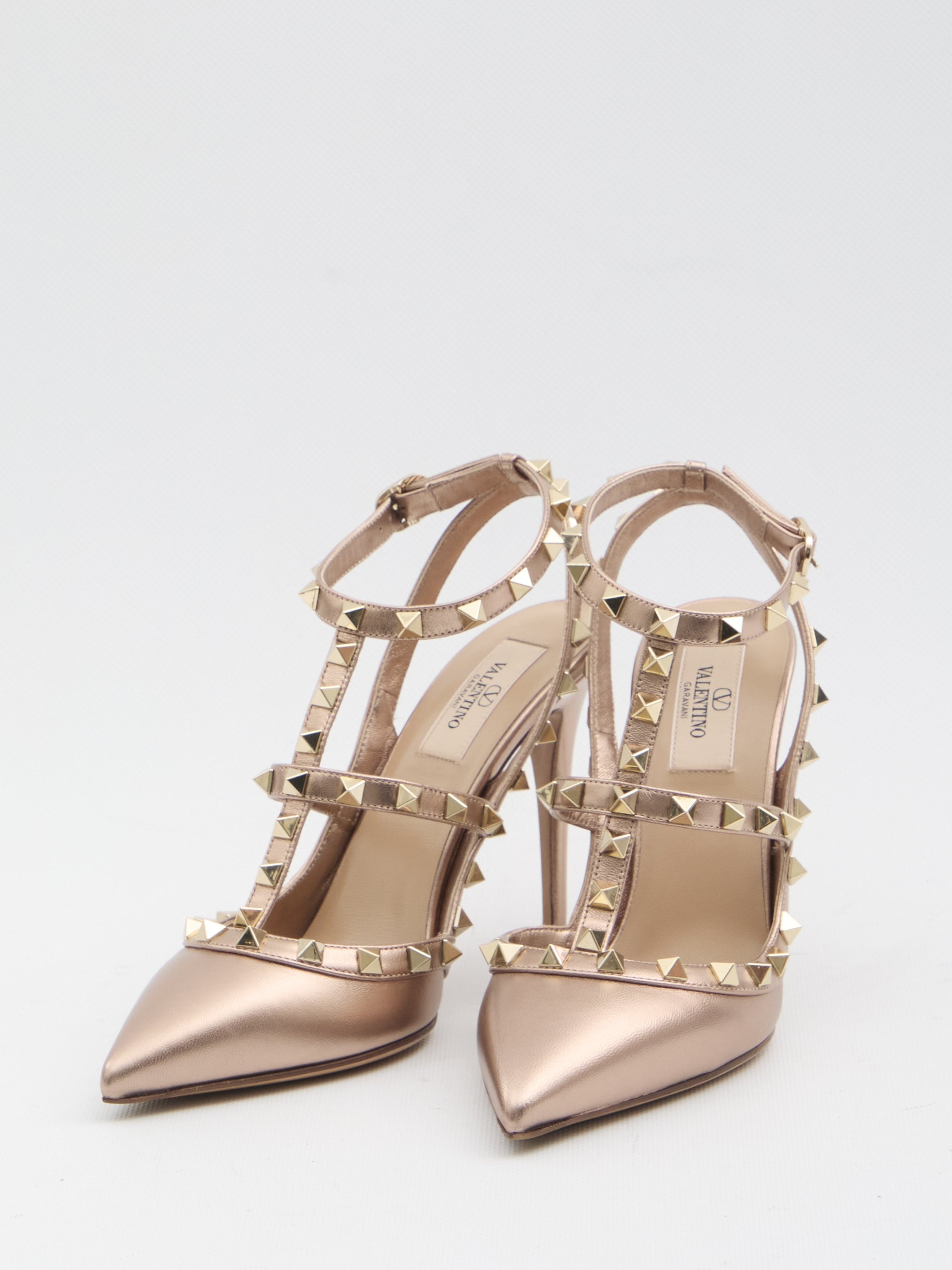 rockstud pumps