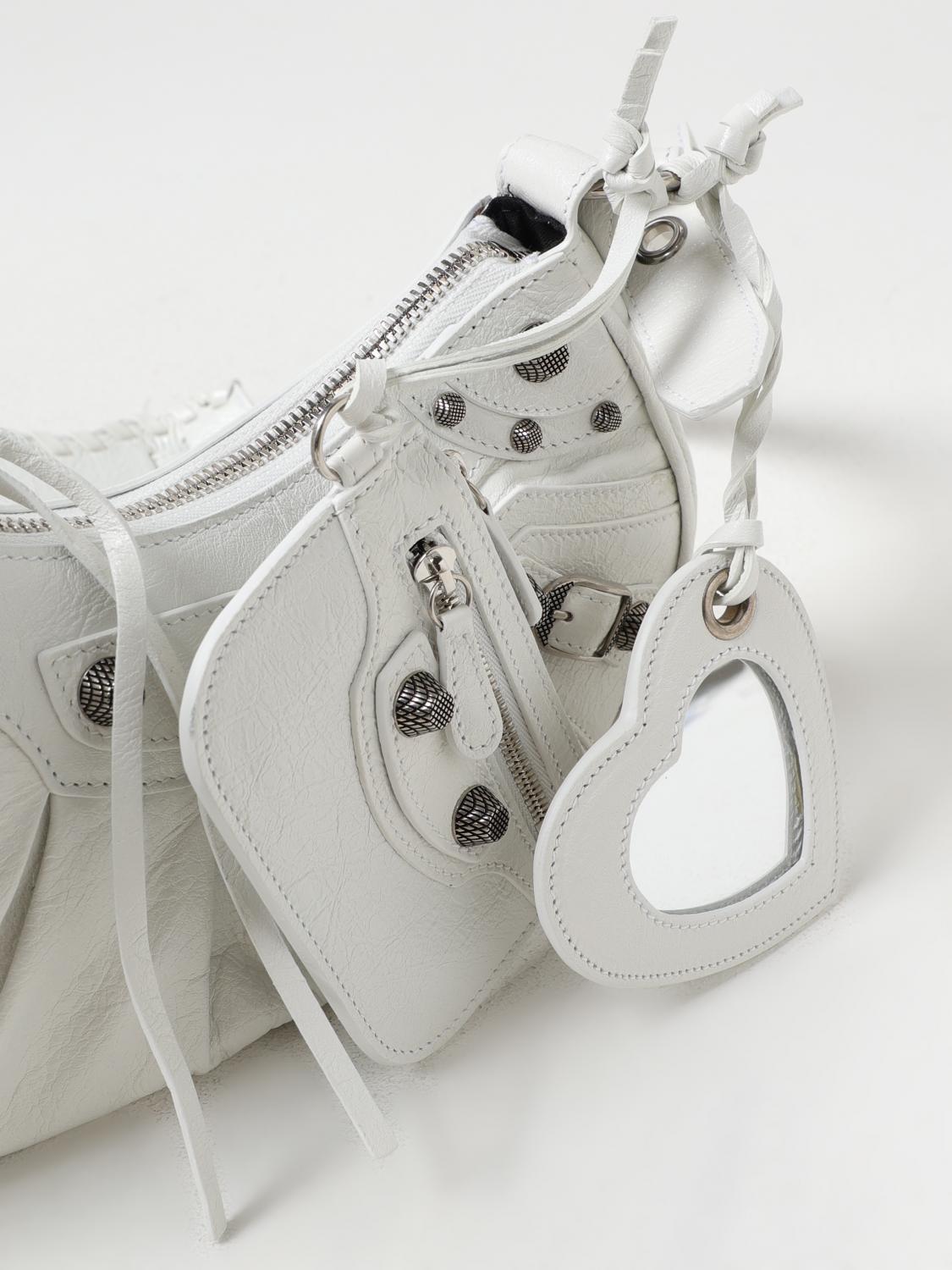 woman's crossbody bag