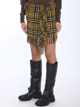 BURBERRY M check scarf skirt