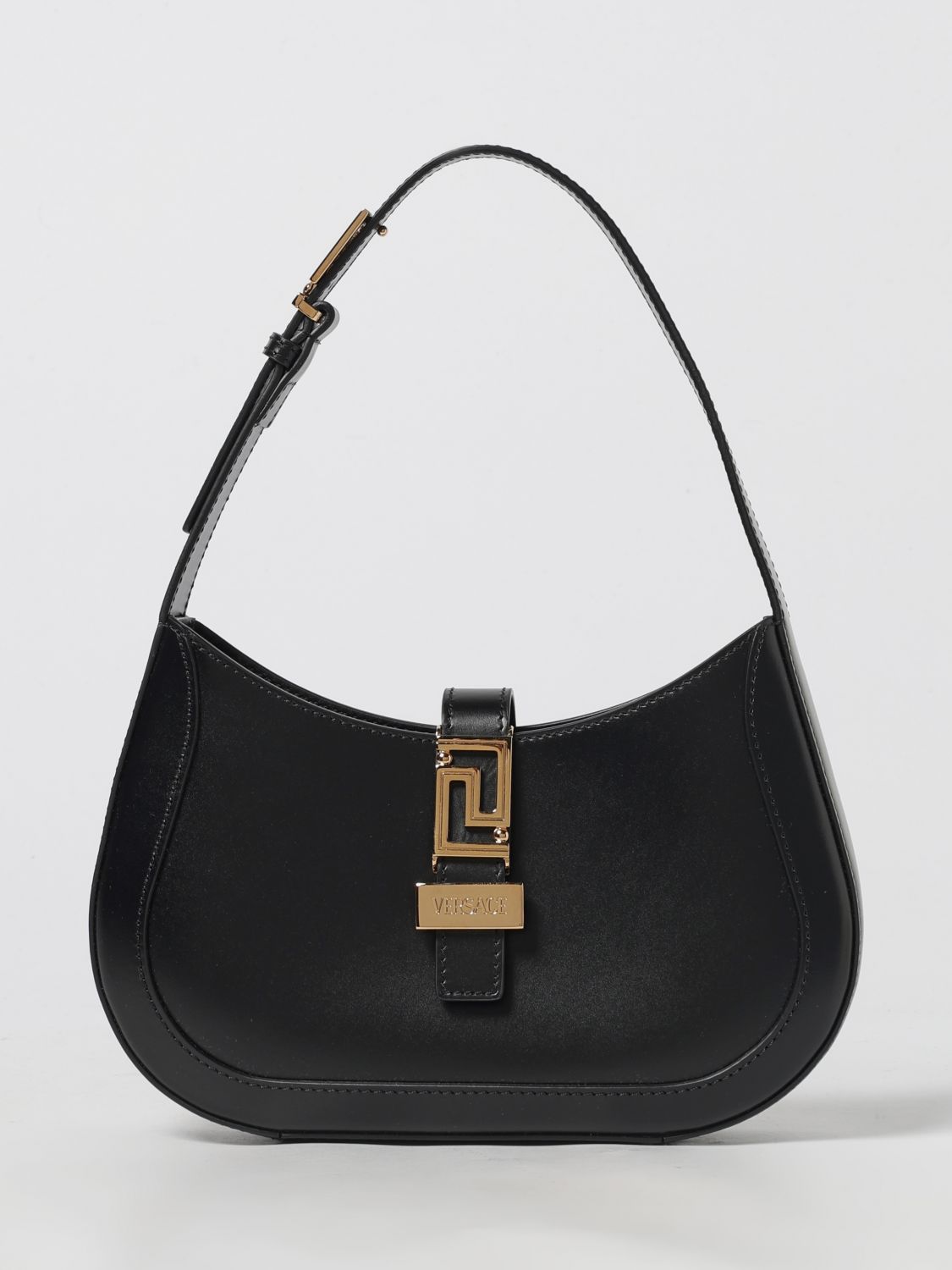woman's shoulder bag