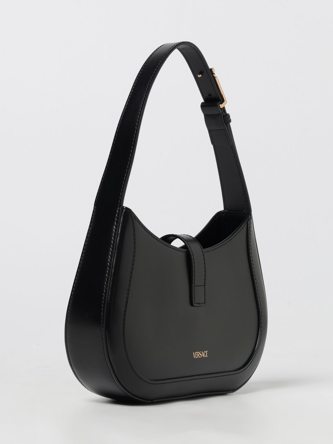 woman's shoulder bag