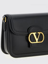 woman's crossbody bag