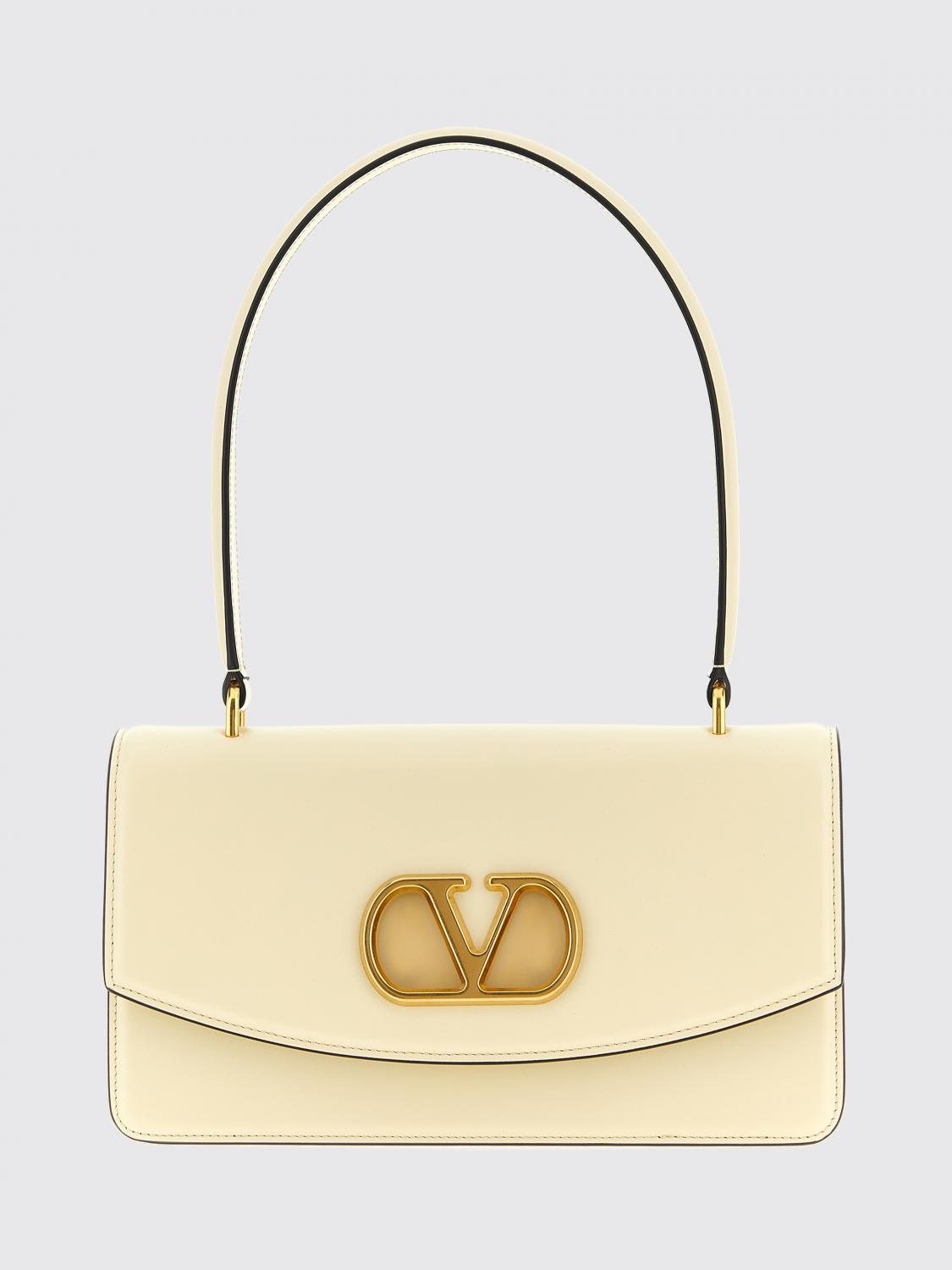 woman's shoulder bag