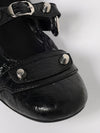 woman's ballet flat