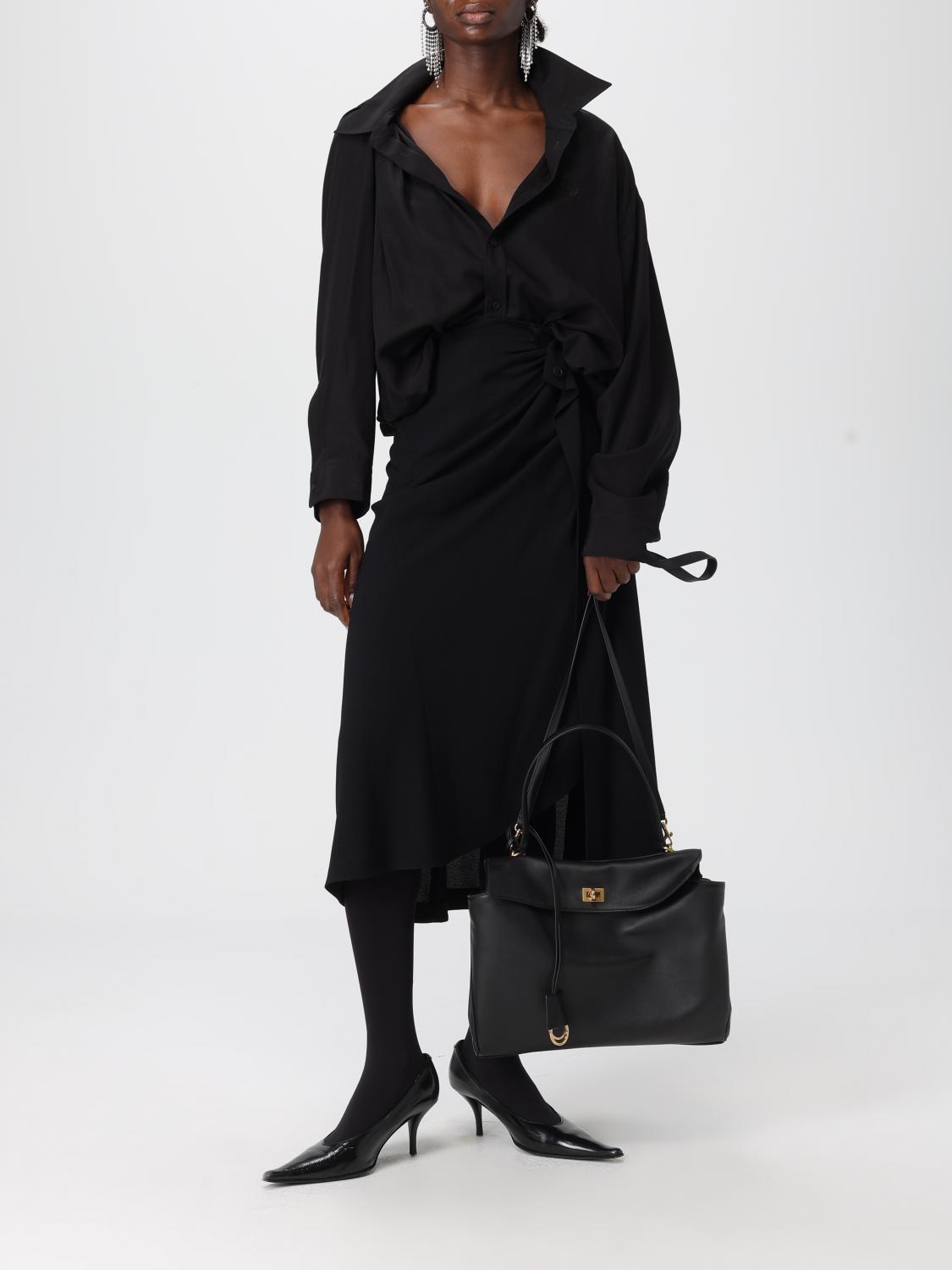 woman's shoulder bag