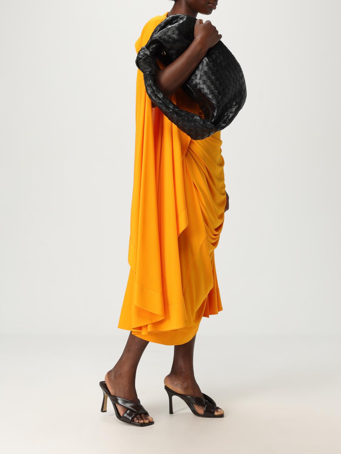 woman's shoulder bag
