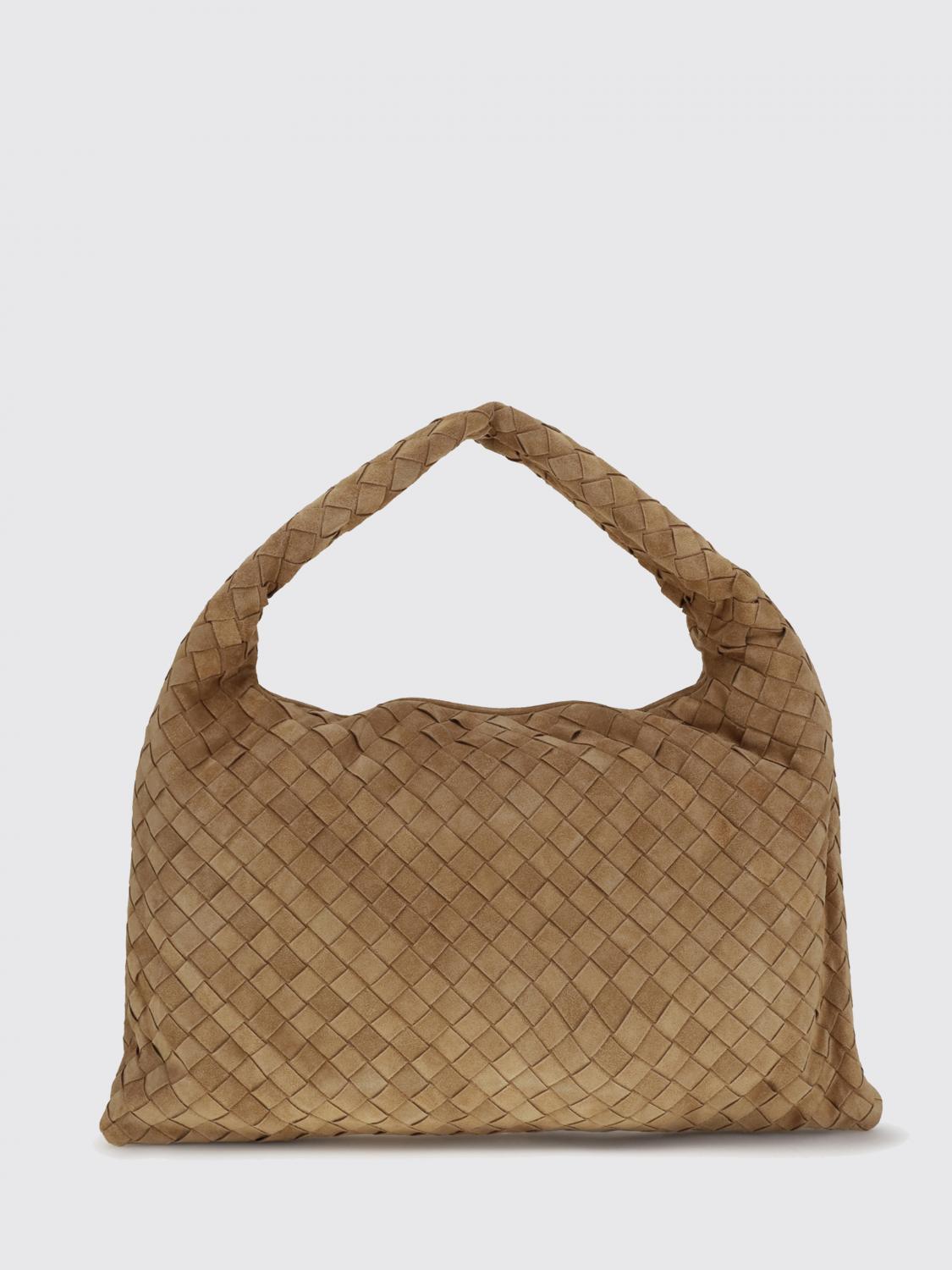 woman's shoulder bag
