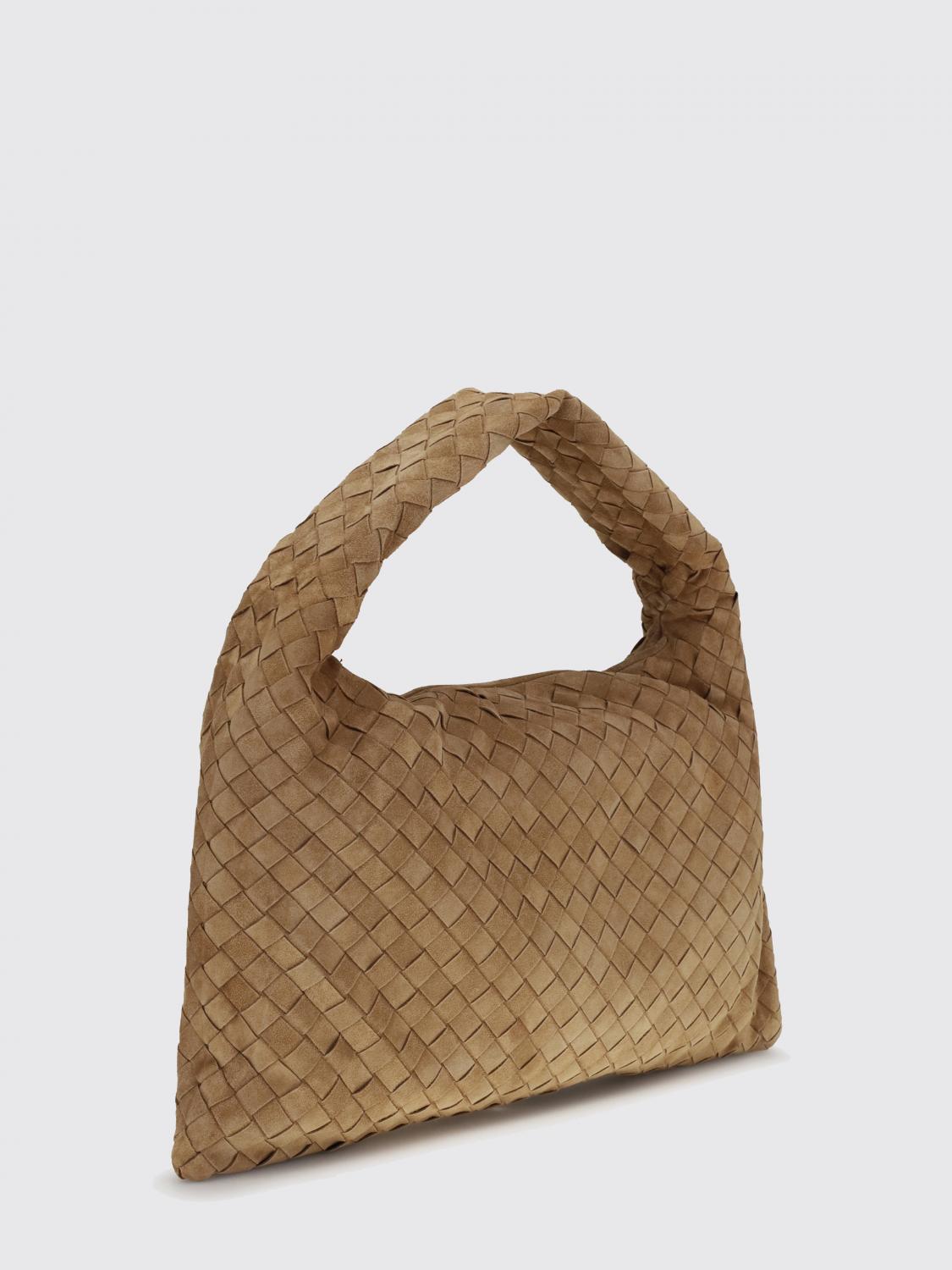 woman's shoulder bag