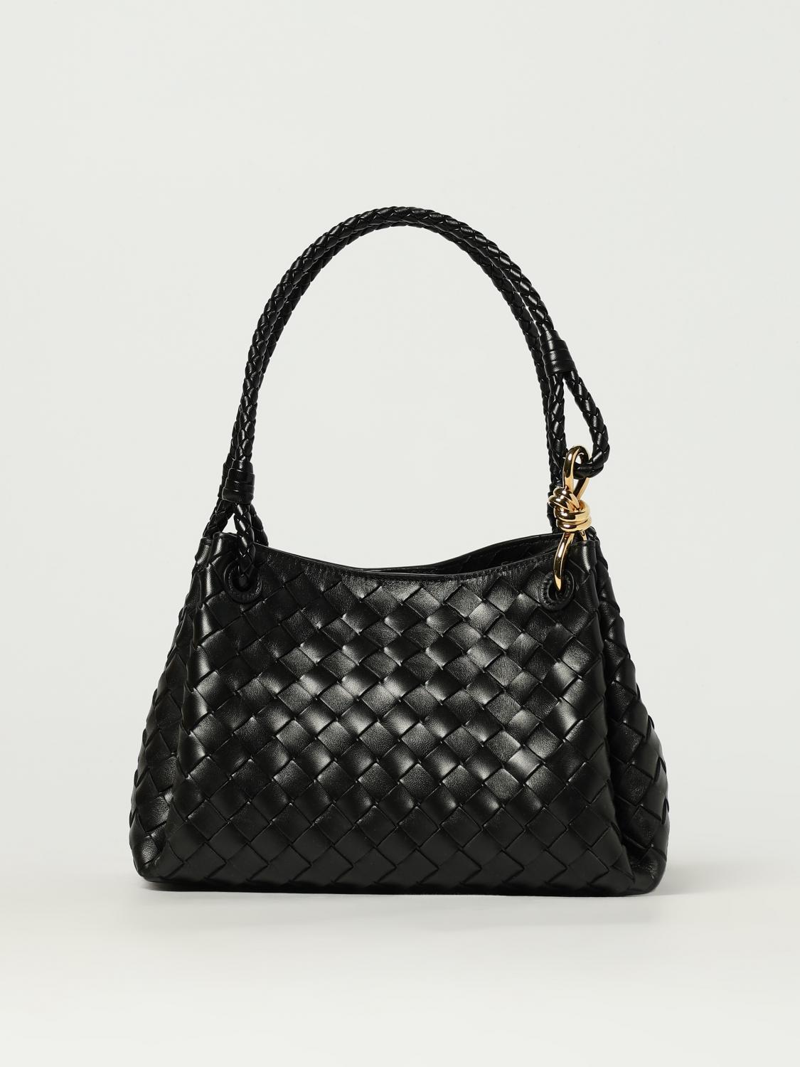 woman's shoulder bag