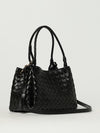 woman's shoulder bag
