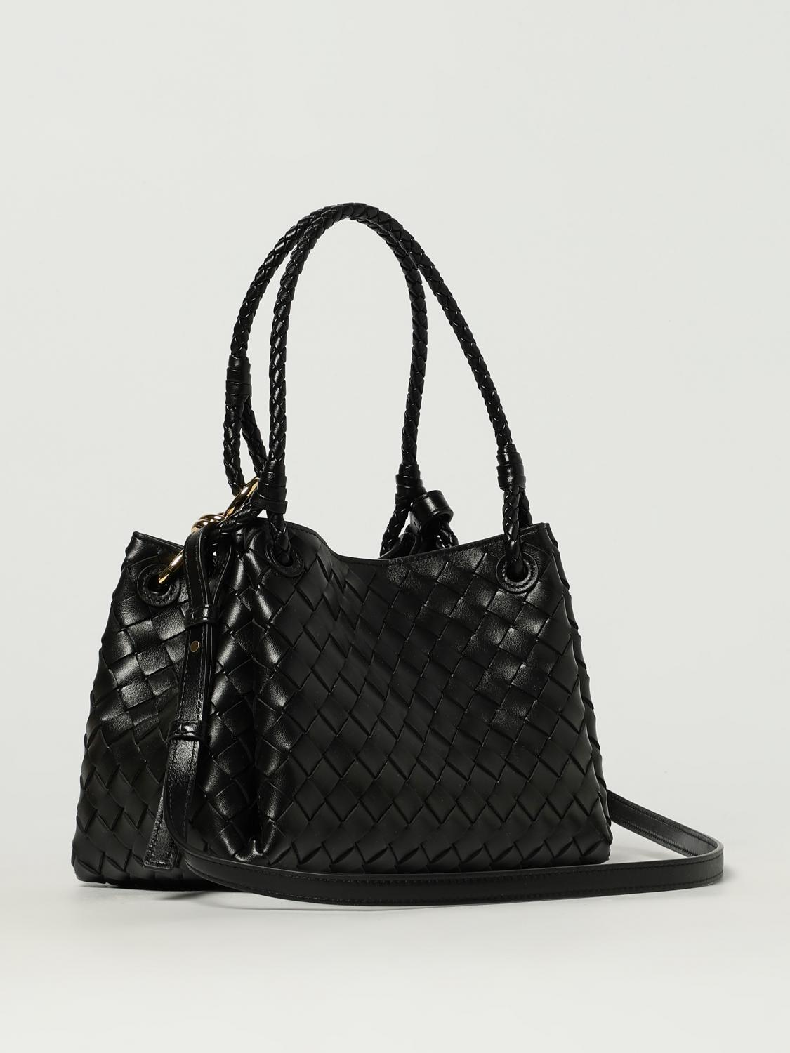 woman's shoulder bag