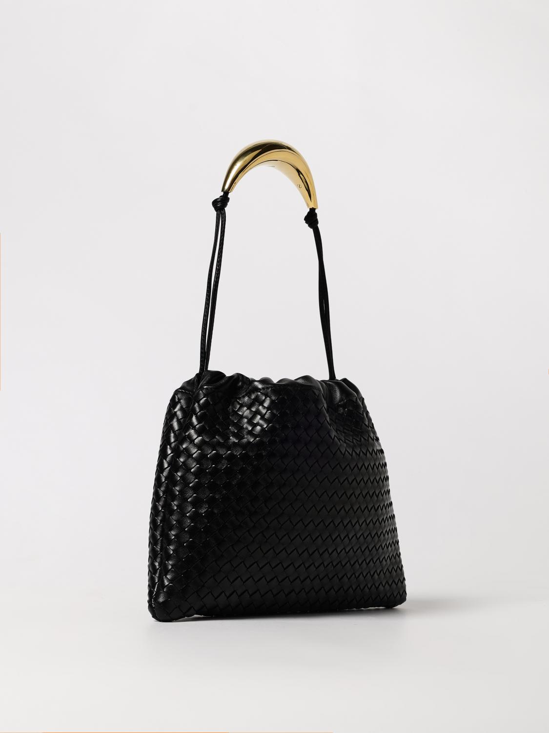 woman's shoulder bag