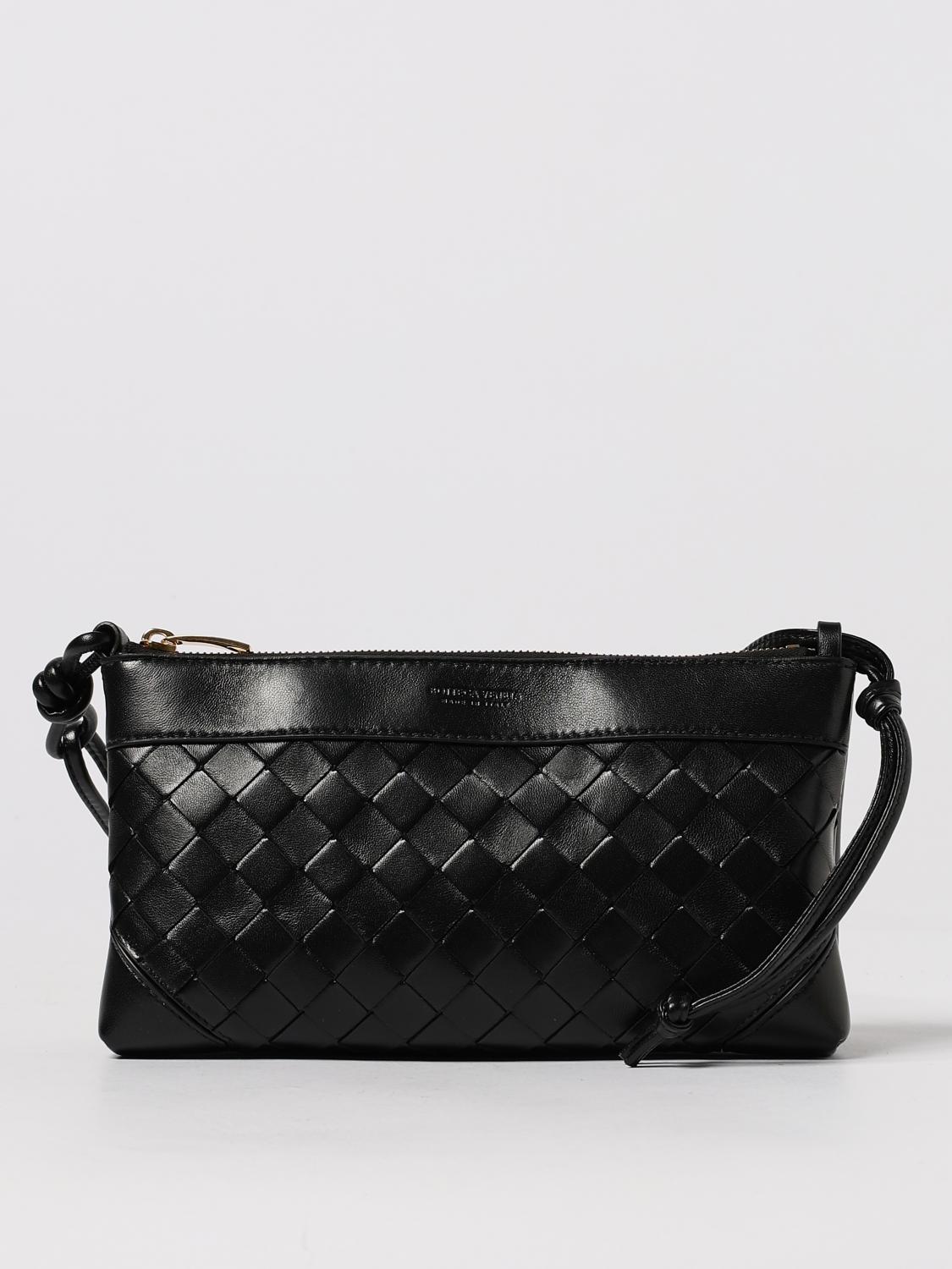 woman's shoulder bag