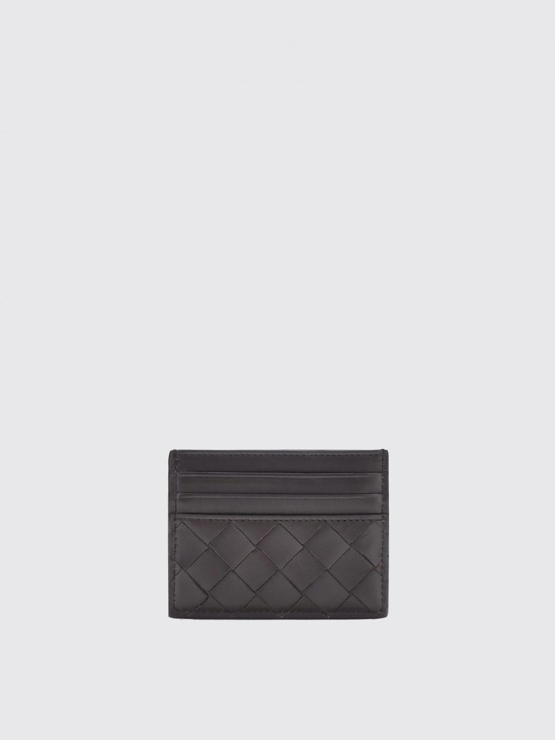 woman's wallet