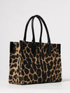 woman's tote bag
