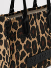 woman's tote bag