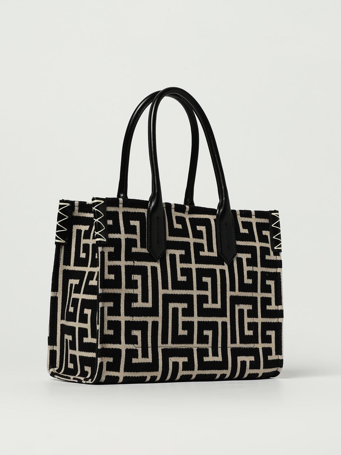 woman's tote bag