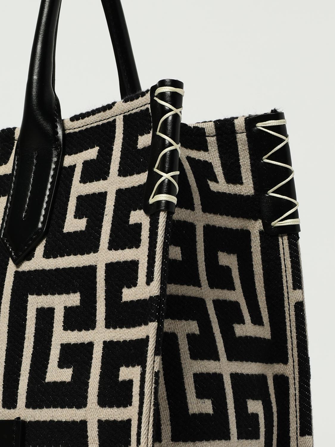 woman's tote bag