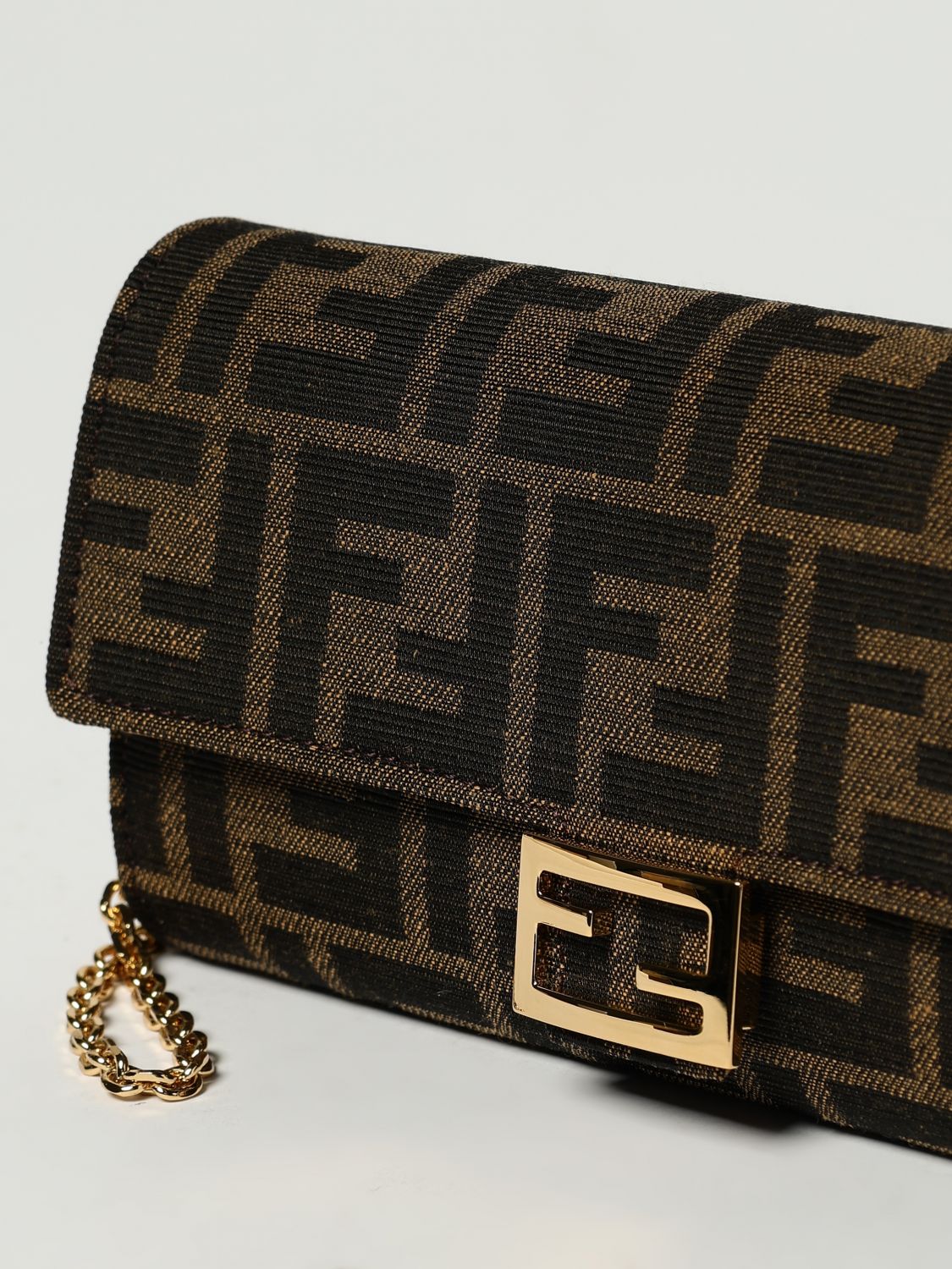 woman's wallet