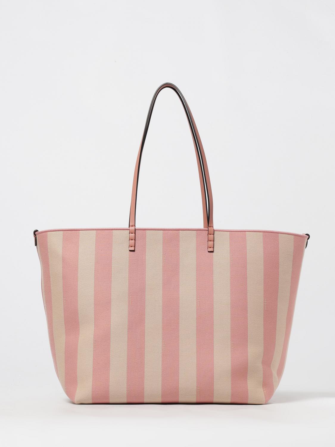 woman's tote bag
