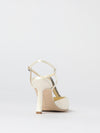woman's pump