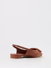 MANOLO BLAHNIK 35 woman&