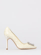 MANOLO BLAHNIK 35 woman&