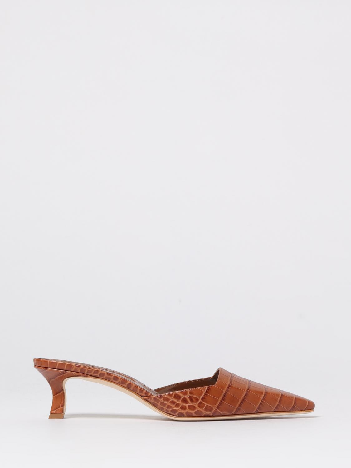 woman's shoes