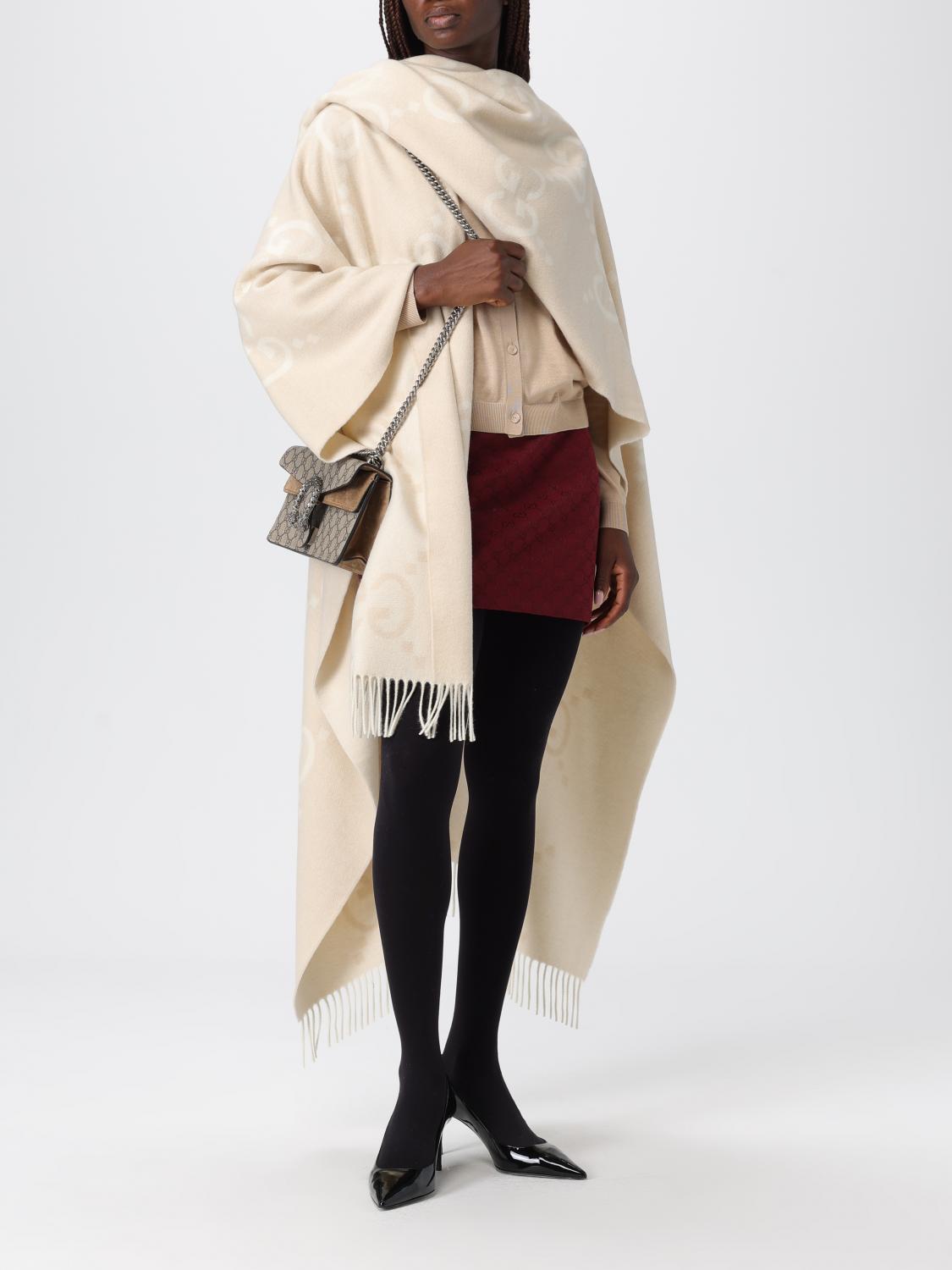woman's shoulder bag