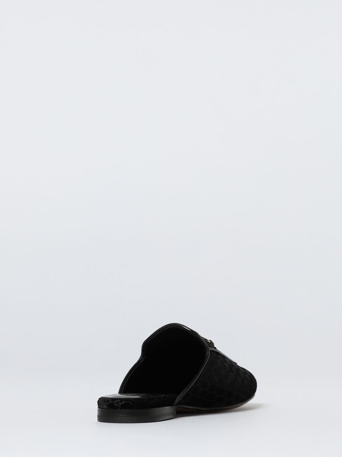 woman's shoes